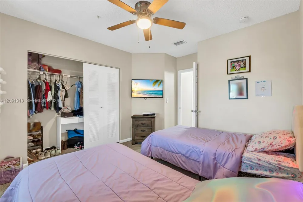 2836 W River Run Cir W Miramar, FL 33025