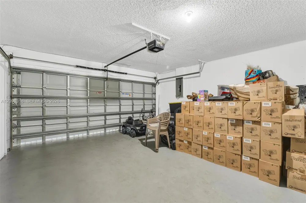 2836 W River Run Cir W Miramar, FL 33025