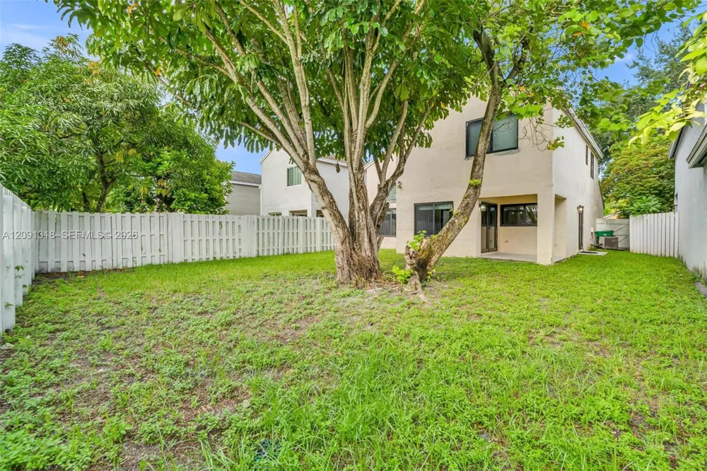 2836 W River Run Cir W Miramar, FL 33025