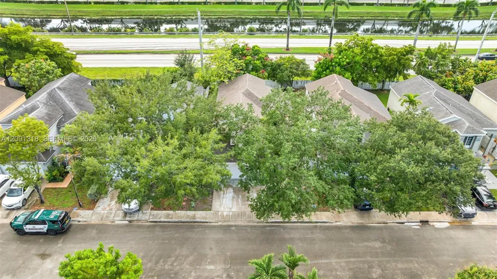 2836 W River Run Cir W Miramar, FL 33025