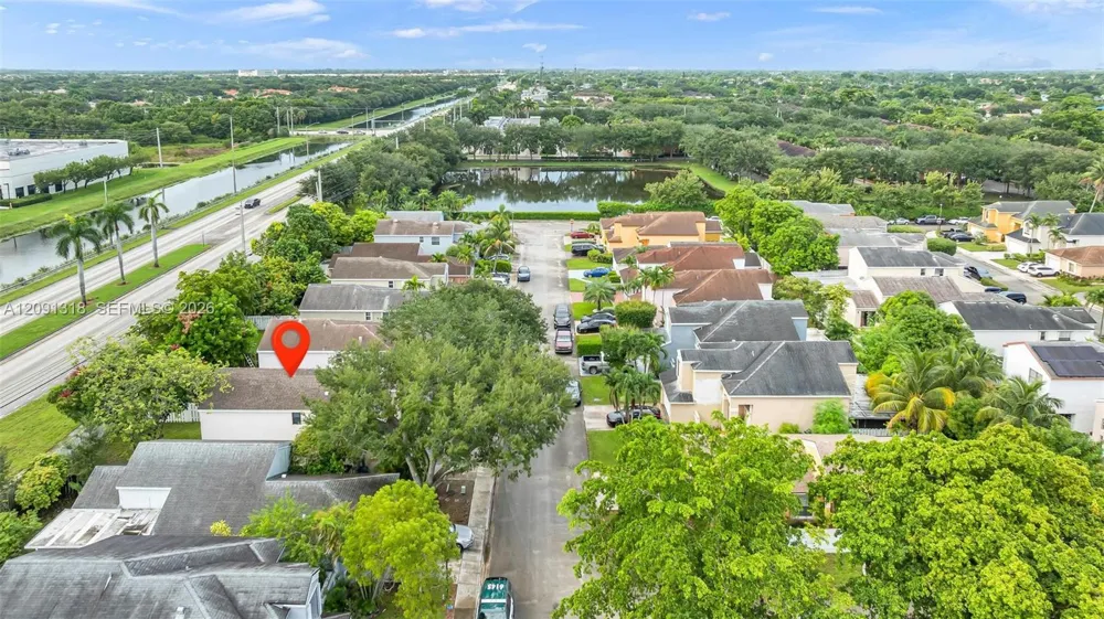 2836 W River Run Cir W Miramar, FL 33025