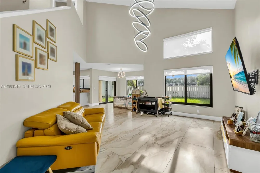 2836 W River Run Cir W Miramar, FL 33025