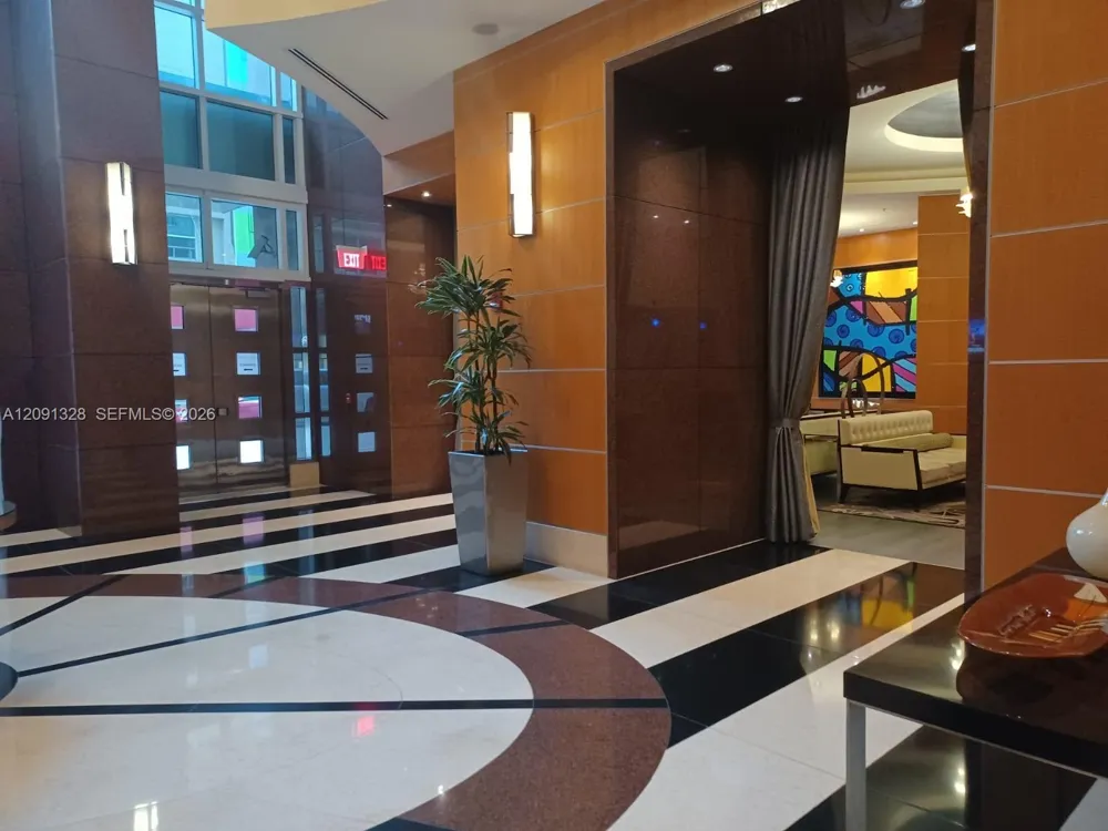 253 NE 2nd St #234 Miami, FL 33132