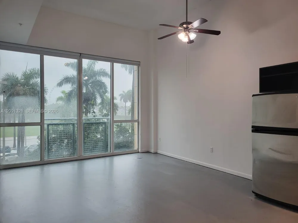 253 NE 2nd St #234 Miami, FL 33132