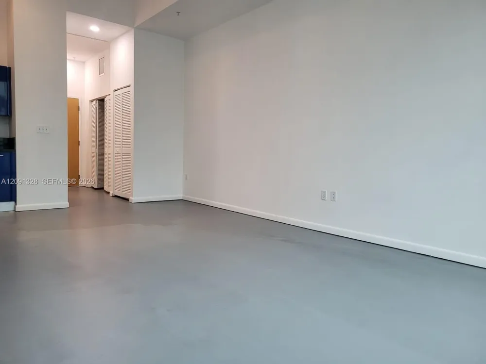 253 NE 2nd St #234 Miami, FL 33132