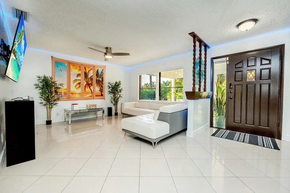 2024 PALMETTO ROAD West Palm Beach, FL 33406