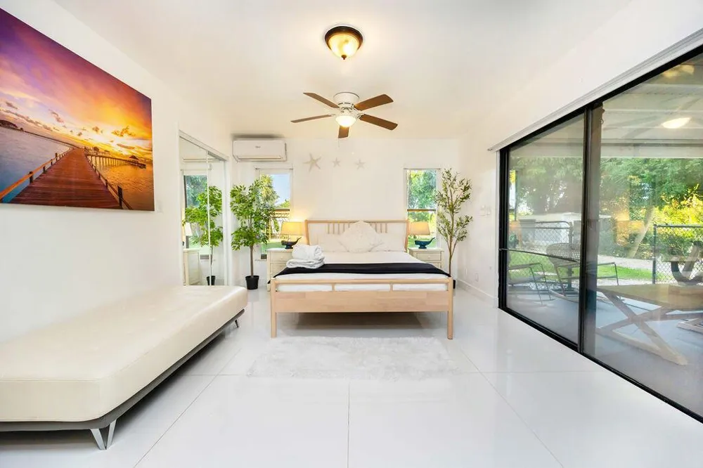 2024 PALMETTO ROAD West Palm Beach, FL 33406