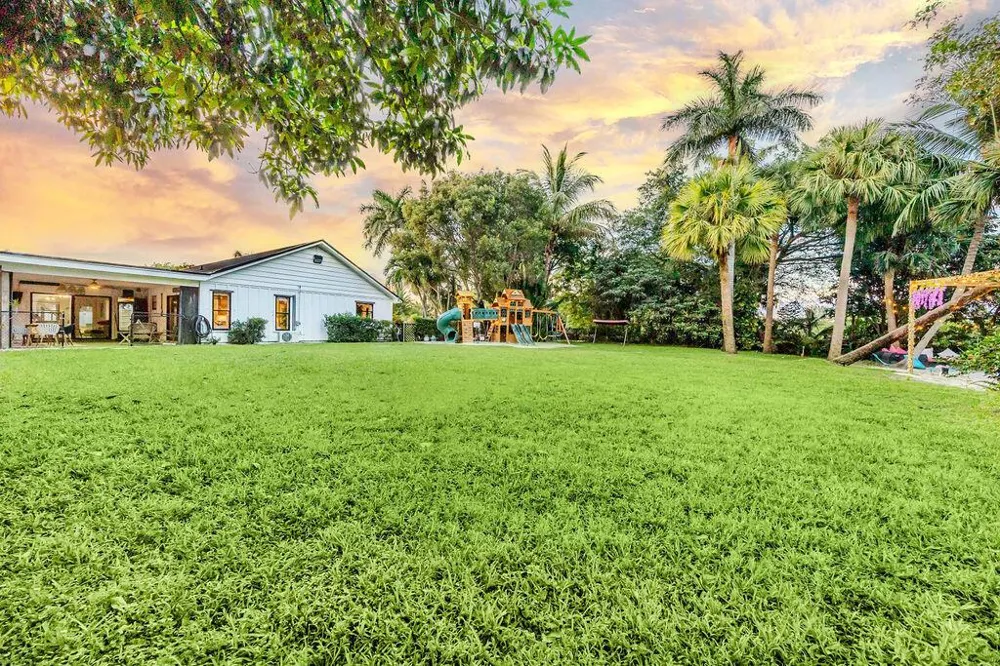 2024 PALMETTO ROAD West Palm Beach, FL 33406