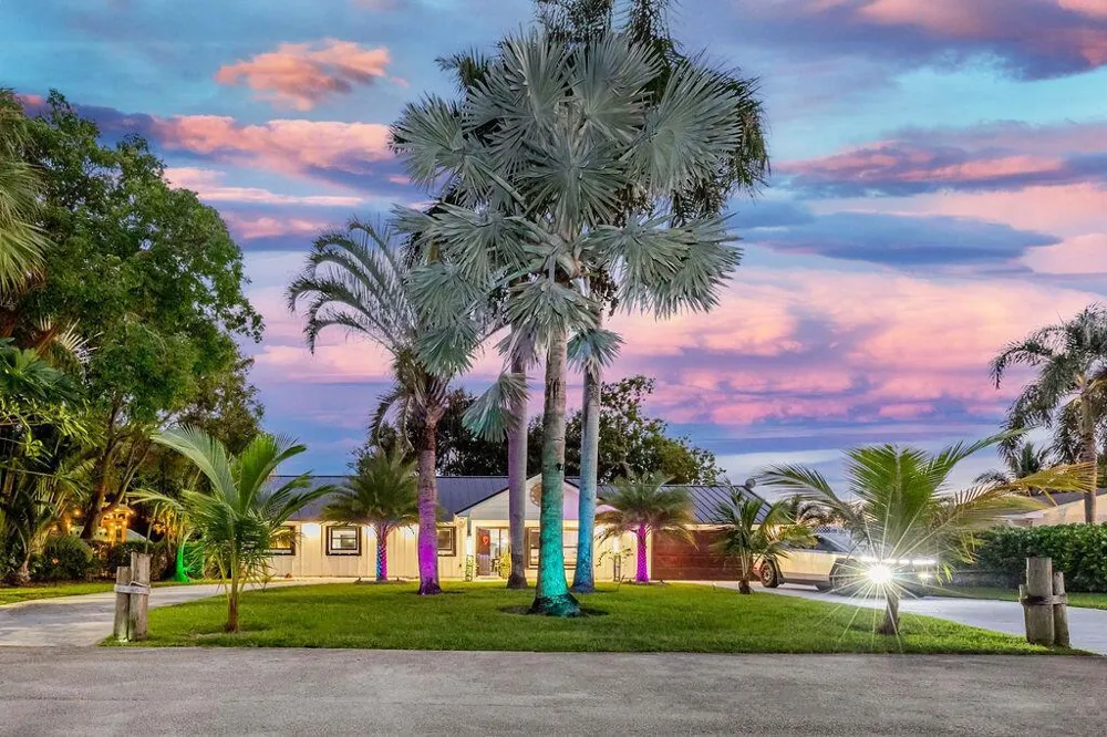 2024 PALMETTO ROAD West Palm Beach, FL 33406