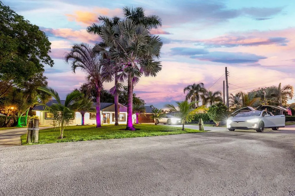 2024 PALMETTO ROAD West Palm Beach, FL 33406