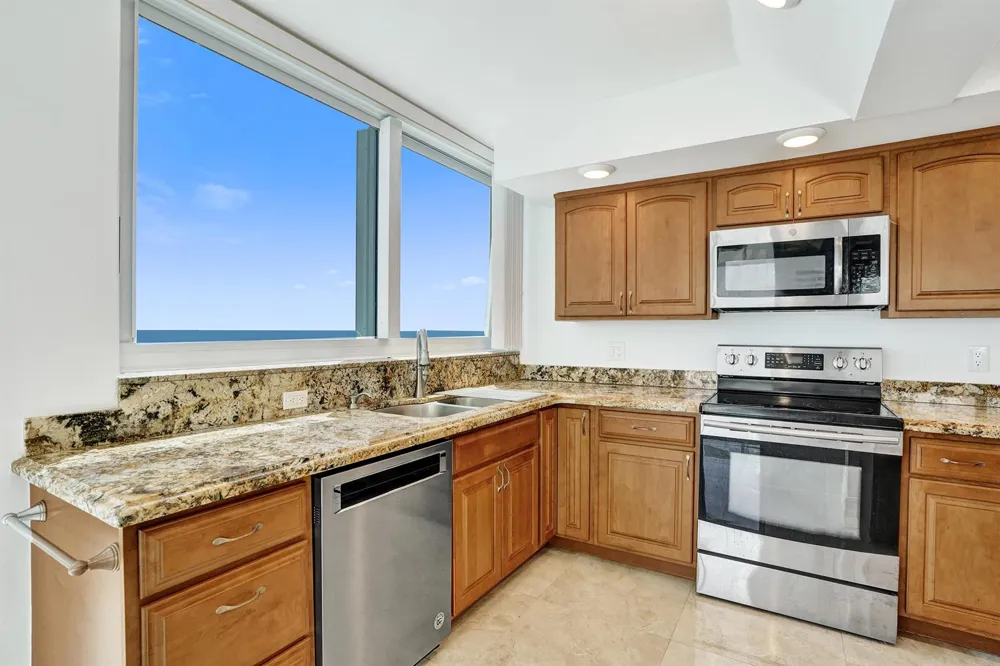 1360 S OCEAN BOULEVARD #1108 Pompano Beach, FL 33062