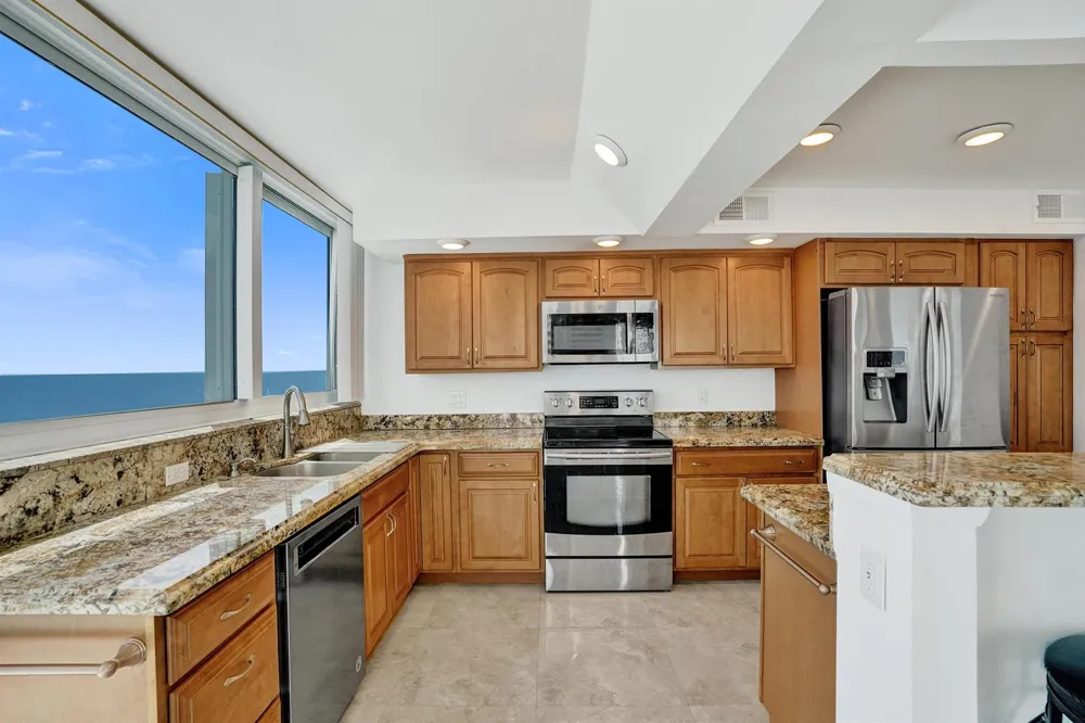 1360 S OCEAN BOULEVARD #1108 Pompano Beach, FL 33062