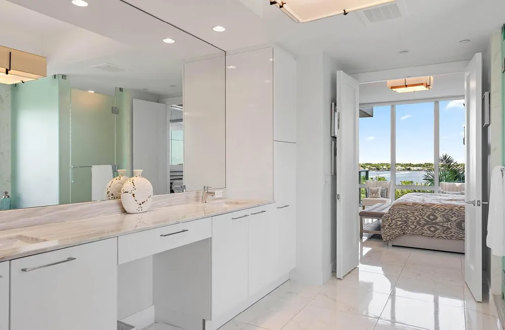 1 WATER CLUB WAY #504 North Palm Beach, FL 33408