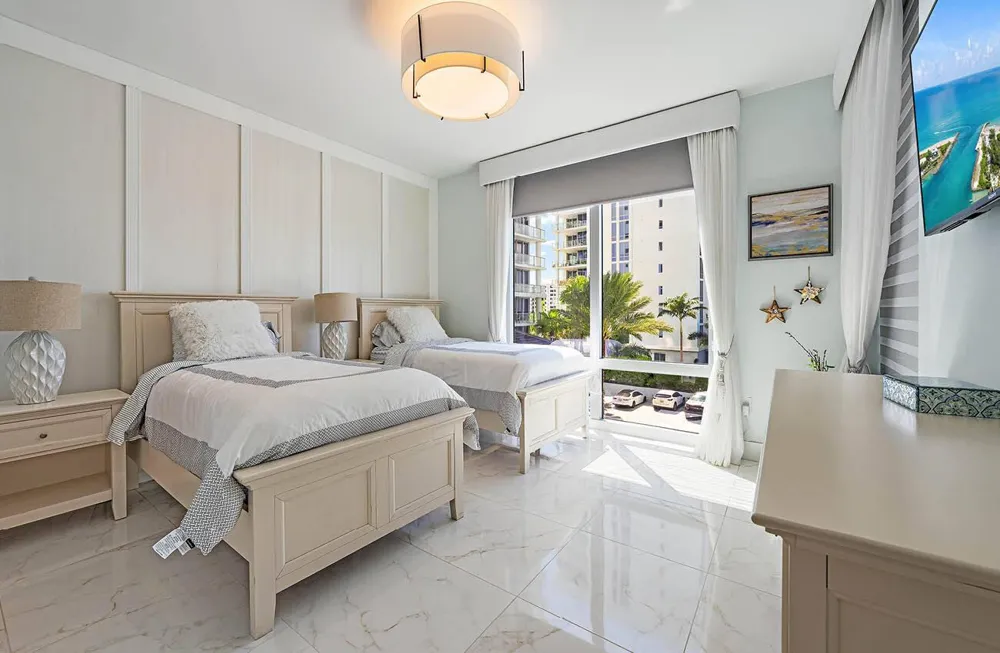 1 WATER CLUB WAY #504 North Palm Beach, FL 33408