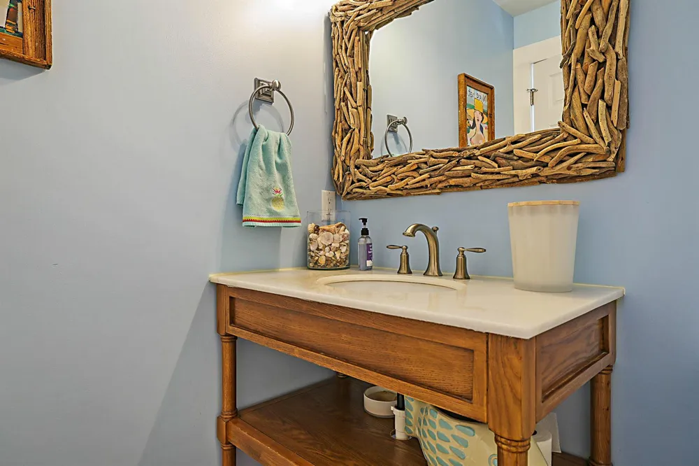 71 FAIRVIEW W Tequesta, FL 33469