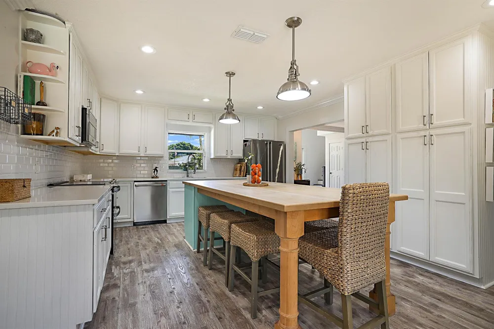 71 FAIRVIEW W Tequesta, FL 33469