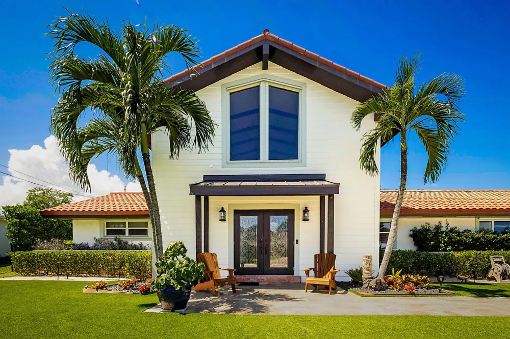 71 FAIRVIEW W Tequesta, FL 33469