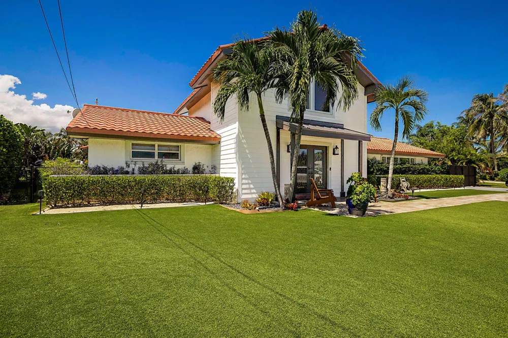 71 FAIRVIEW W Tequesta, FL 33469