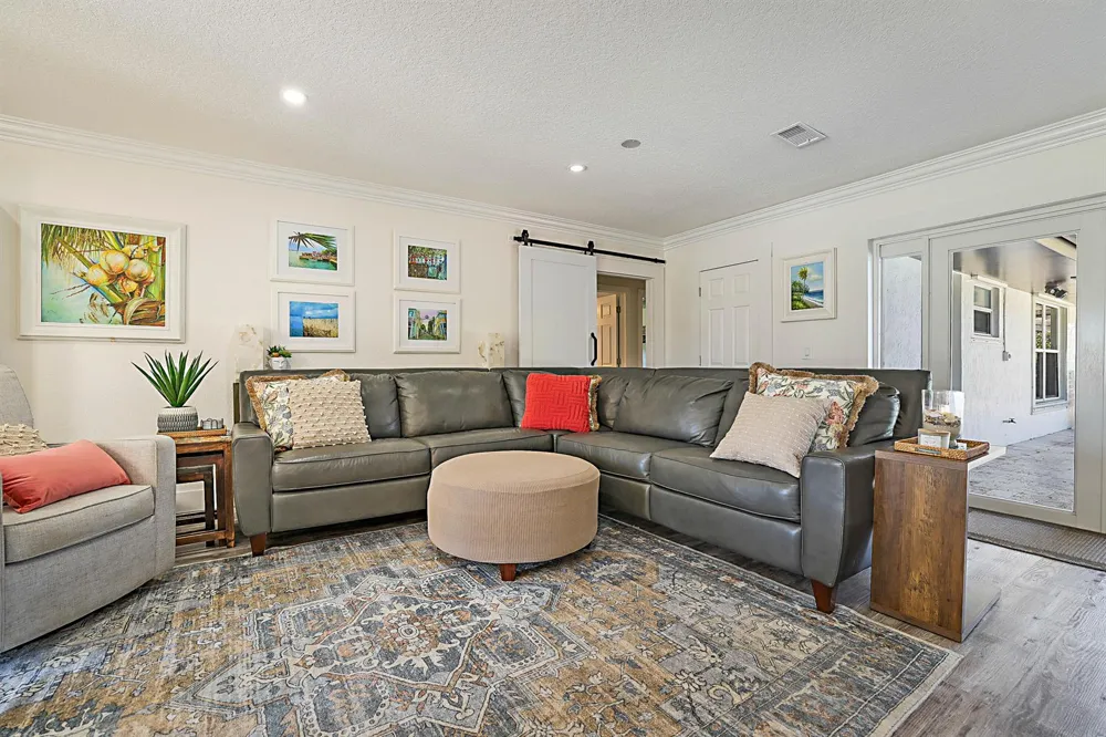 71 FAIRVIEW W Tequesta, FL 33469