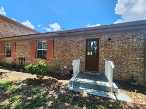 416 Banyon Tree Circle #108