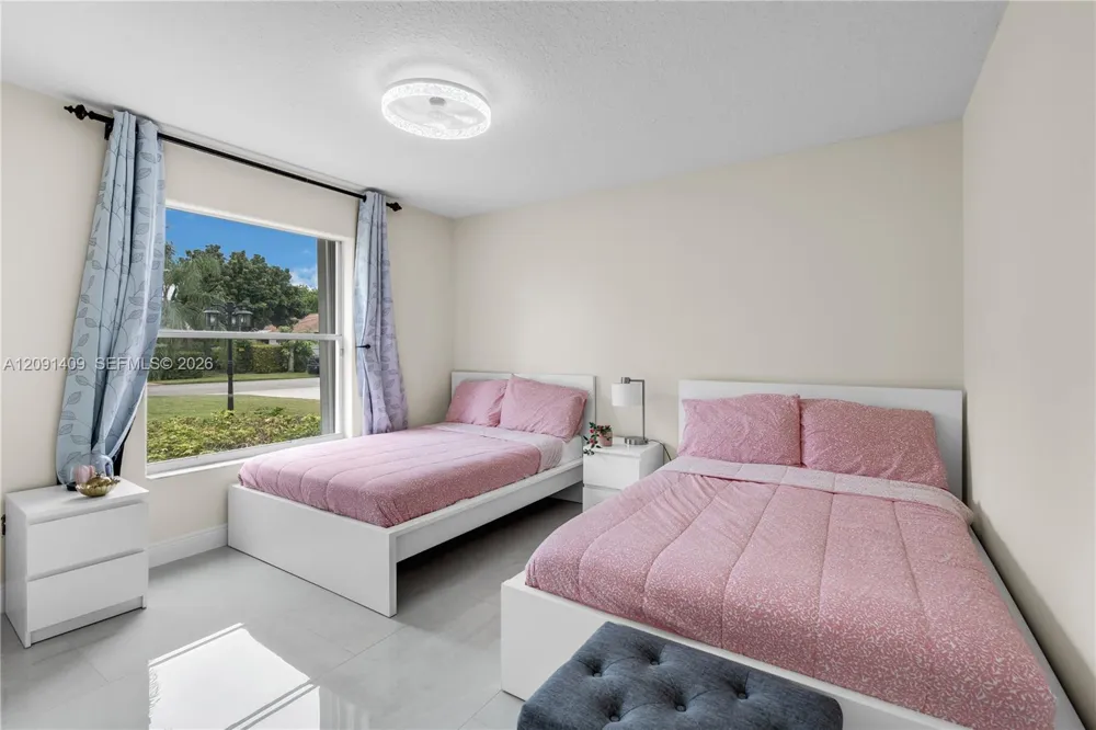 28565 SW 158th Ct Homestead, FL 33033