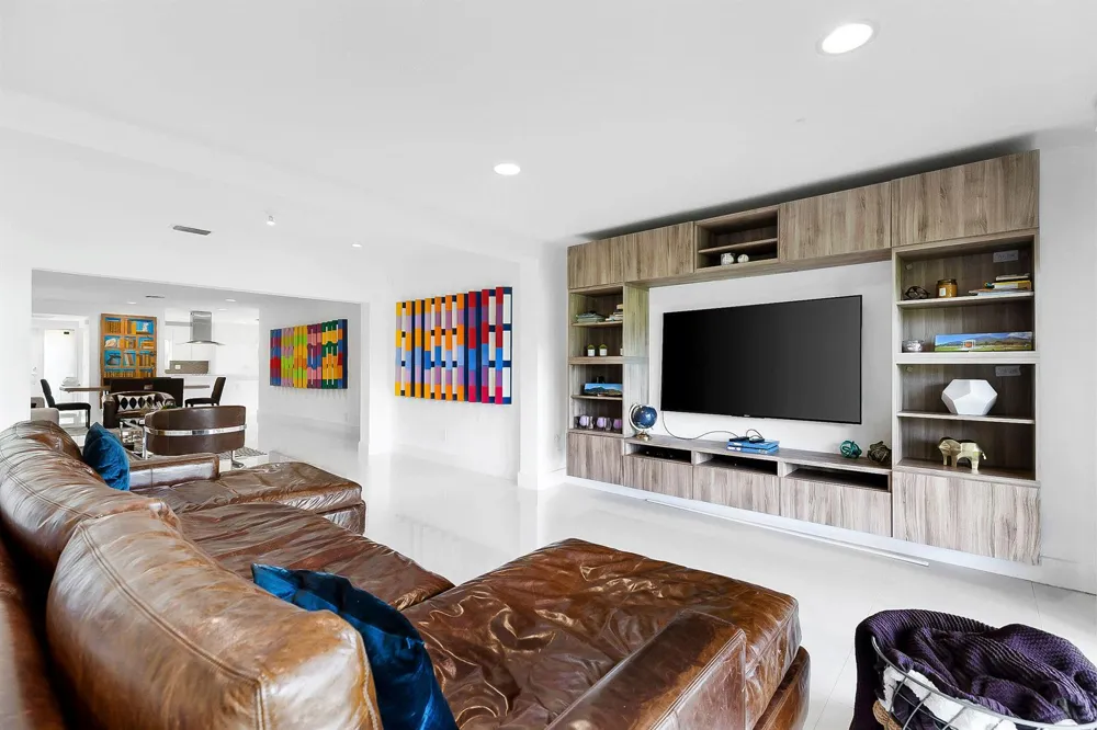 3759 Oaks Clubhouse Drive #P7 Pompano Beach, FL 33069