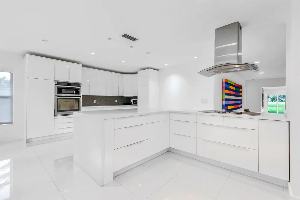 3759 Oaks Clubhouse Drive #P7 Pompano Beach, FL 33069