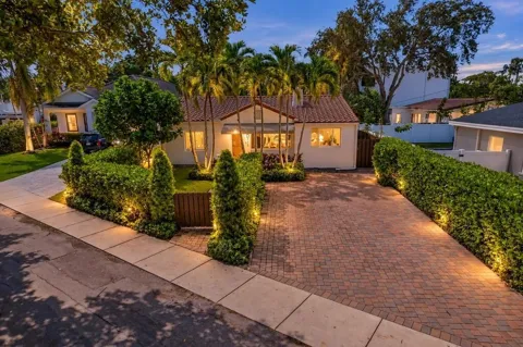 712 PONCE DE LEON DRIVE