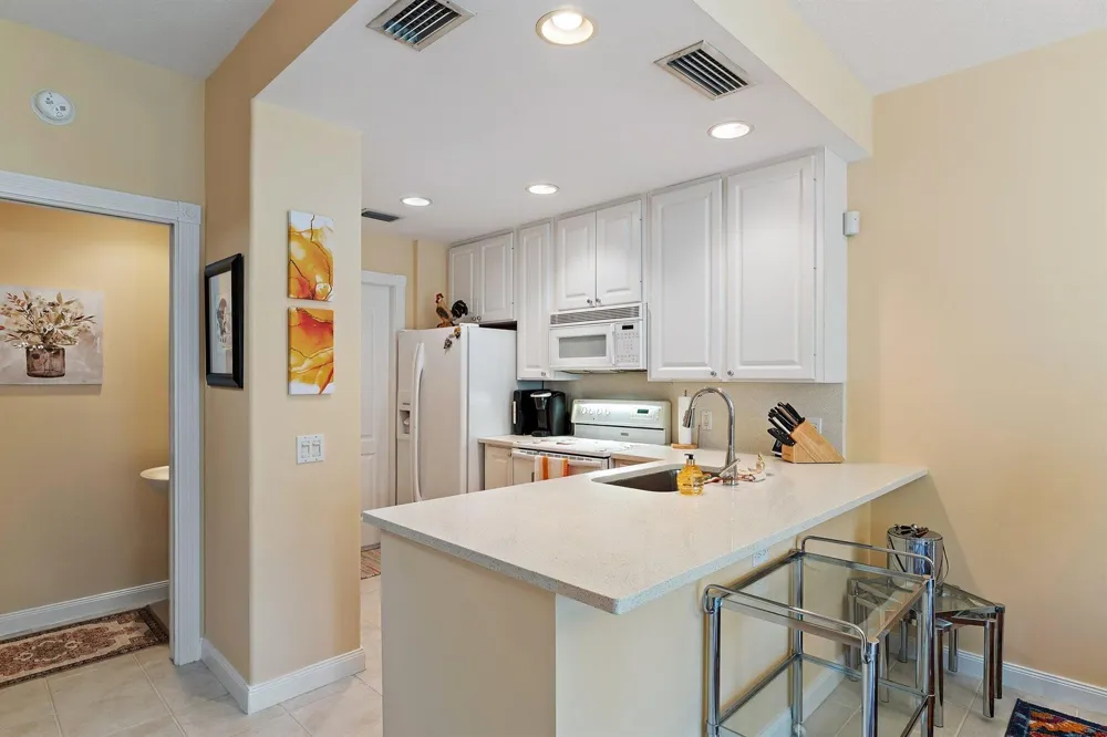 58 Tall Oaks Circle Tequesta, FL 33469