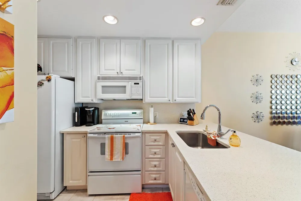 58 Tall Oaks Circle Tequesta, FL 33469