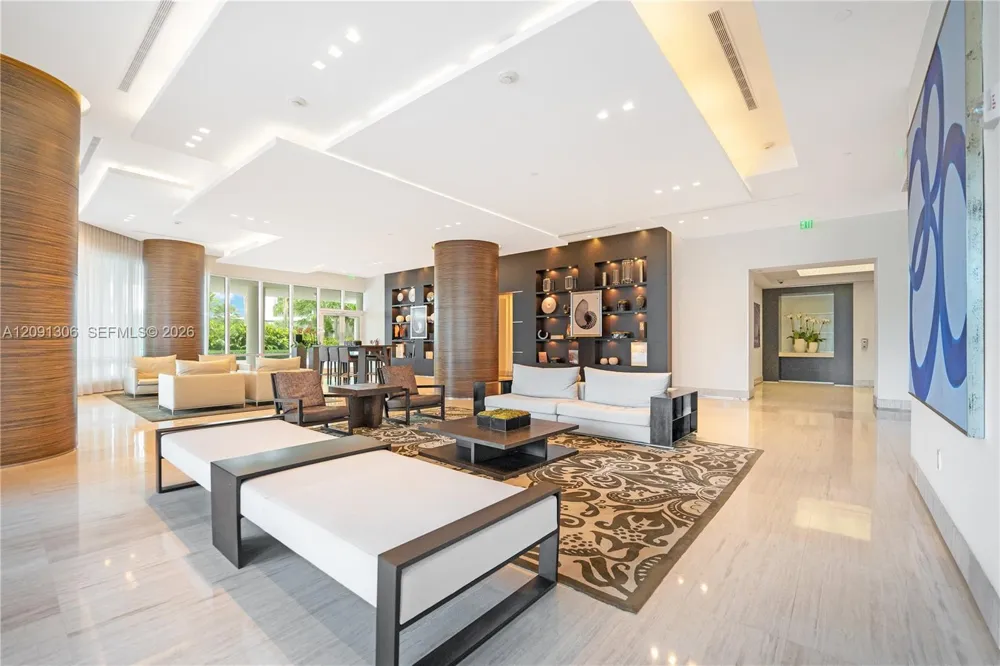 100 S Pointe Dr #2403 Miami Beach, FL 33139