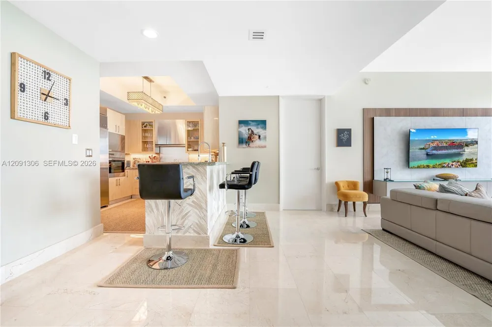 100 S Pointe Dr #2403 Miami Beach, FL 33139