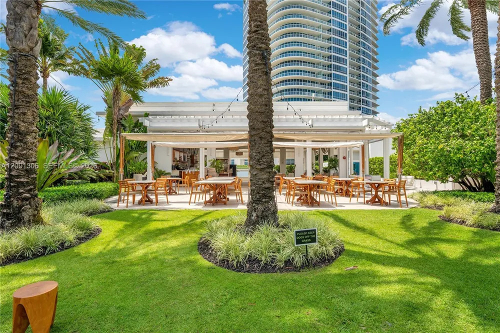 100 S Pointe Dr #2403 Miami Beach, FL 33139