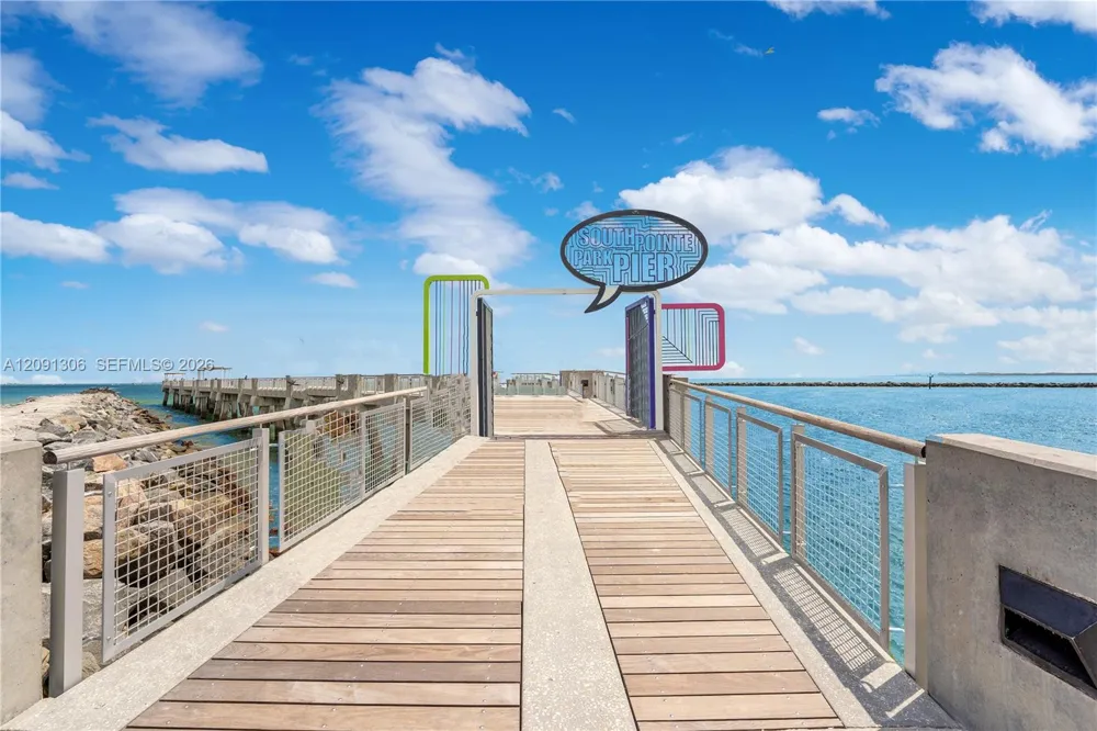 100 S Pointe Dr #2403 Miami Beach, FL 33139