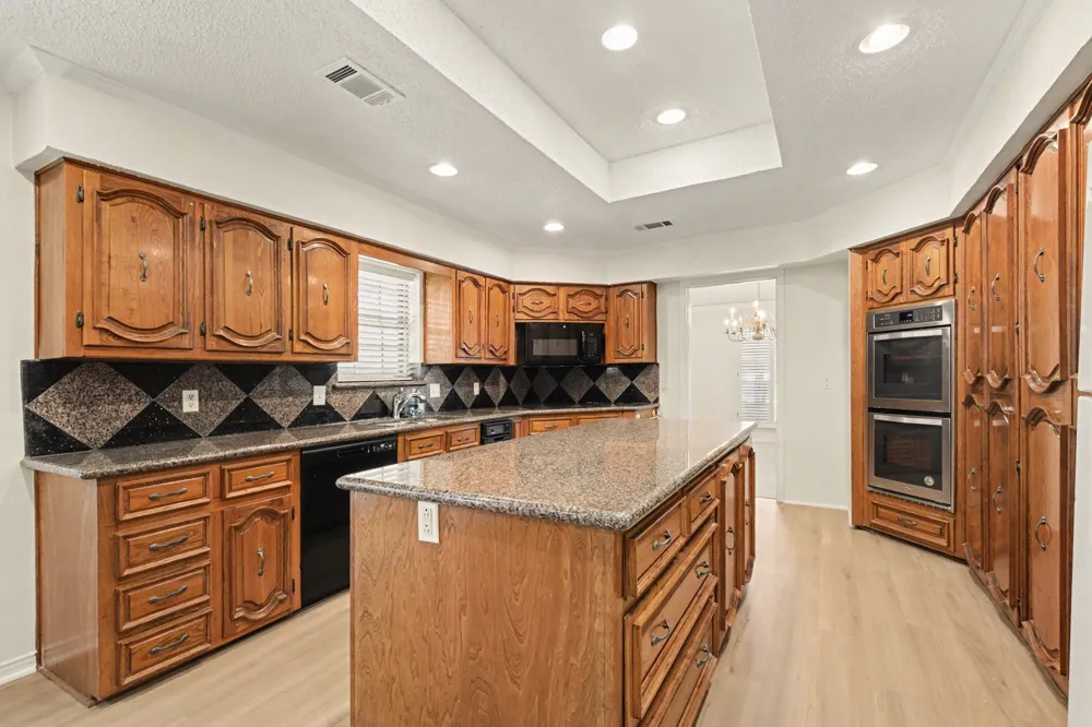 9632 Robin Meadow Drive Dallas, TX 75243