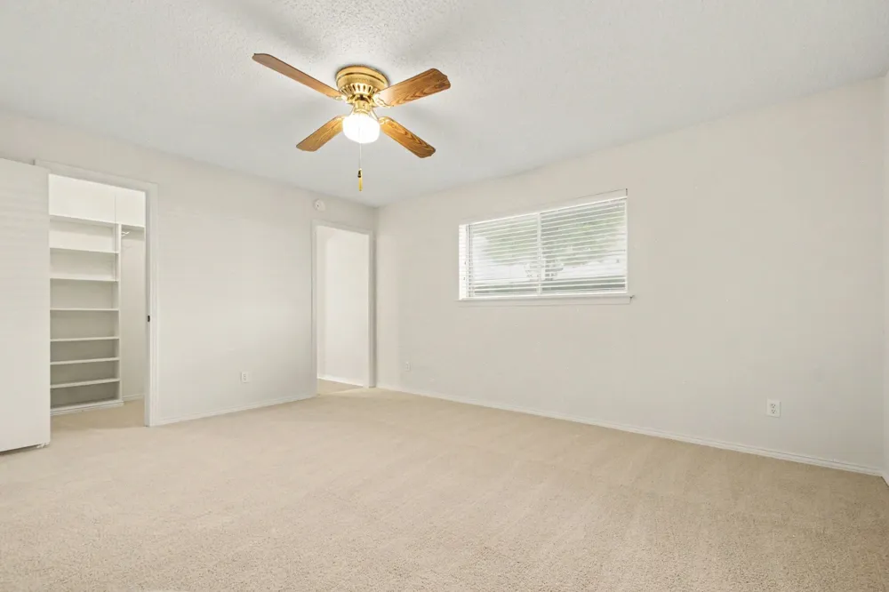 9632 Robin Meadow Drive Dallas, TX 75243