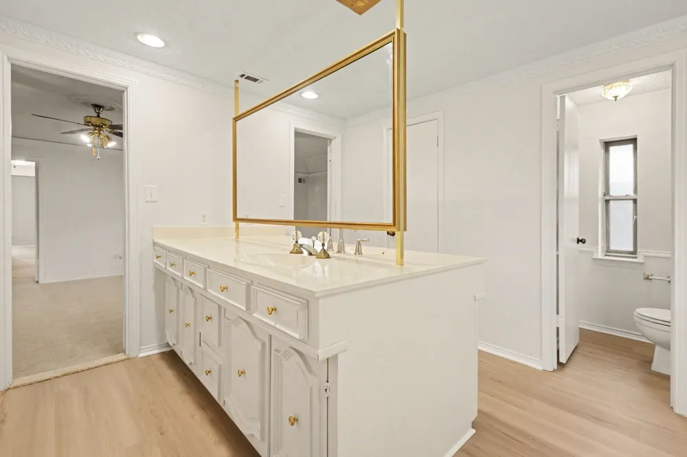 9632 Robin Meadow Drive Dallas, TX 75243