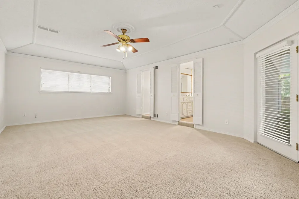 9632 Robin Meadow Drive Dallas, TX 75243