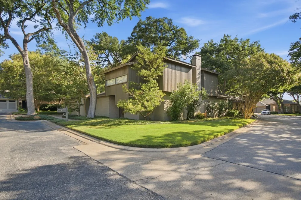 6128 Plum Valley Place Fort Worth, TX 76116