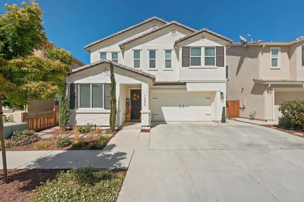 1250 Marille Lane Hollister, CA 95023