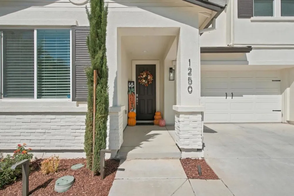 1250 Marille Lane Hollister, CA 95023