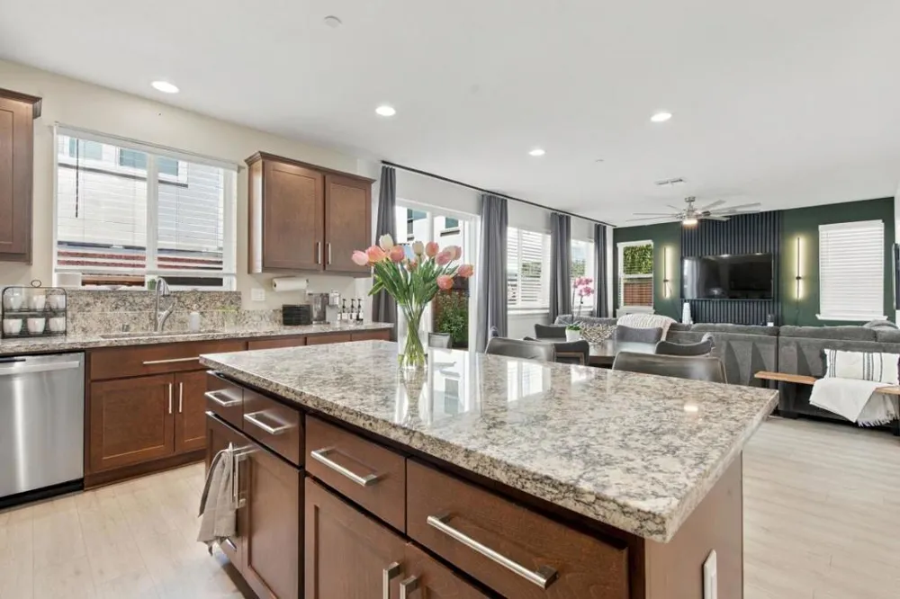 1250 Marille Lane Hollister, CA 95023