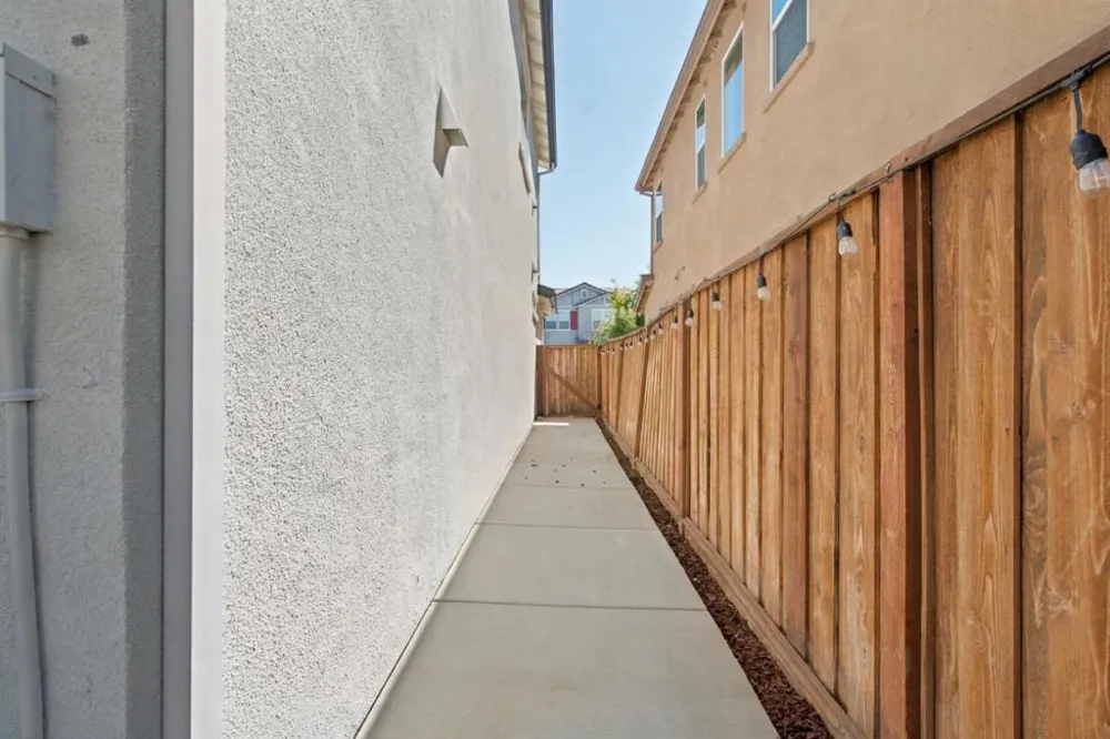 1250 Marille Lane Hollister, CA 95023