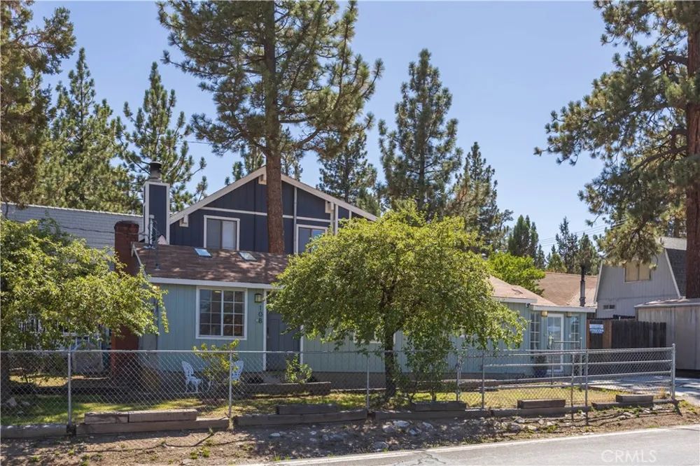 108 Cedar Lane Sugarloaf, CA 92386