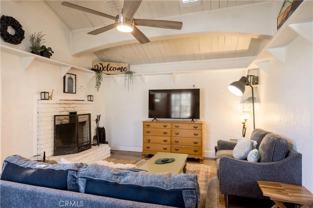 108 Cedar Lane Sugarloaf, CA 92386
