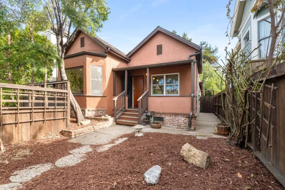 1057 47th Street Emeryville, CA 94608