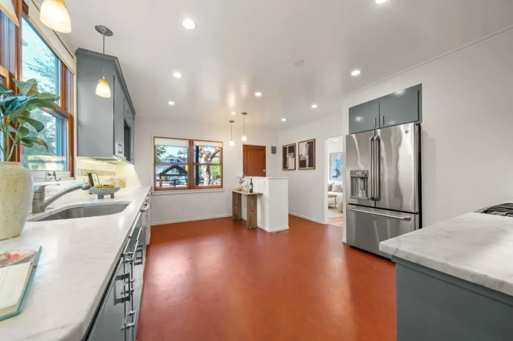 1057 47th Street Emeryville, CA 94608