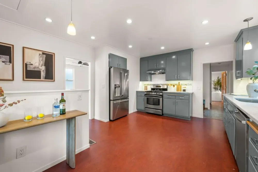 1057 47th Street Emeryville, CA 94608