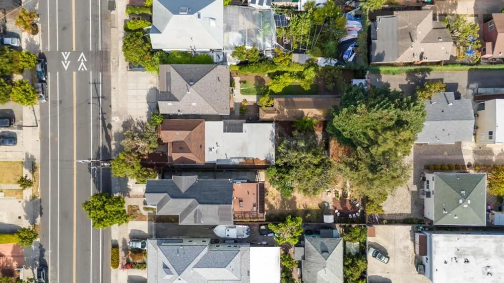 1057 47th Street Emeryville, CA 94608