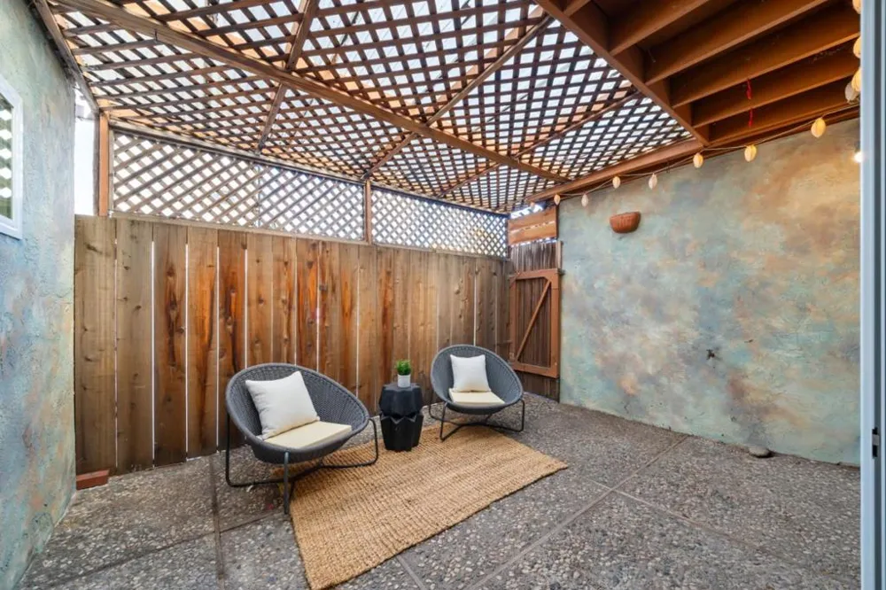 1057 47th Street Emeryville, CA 94608